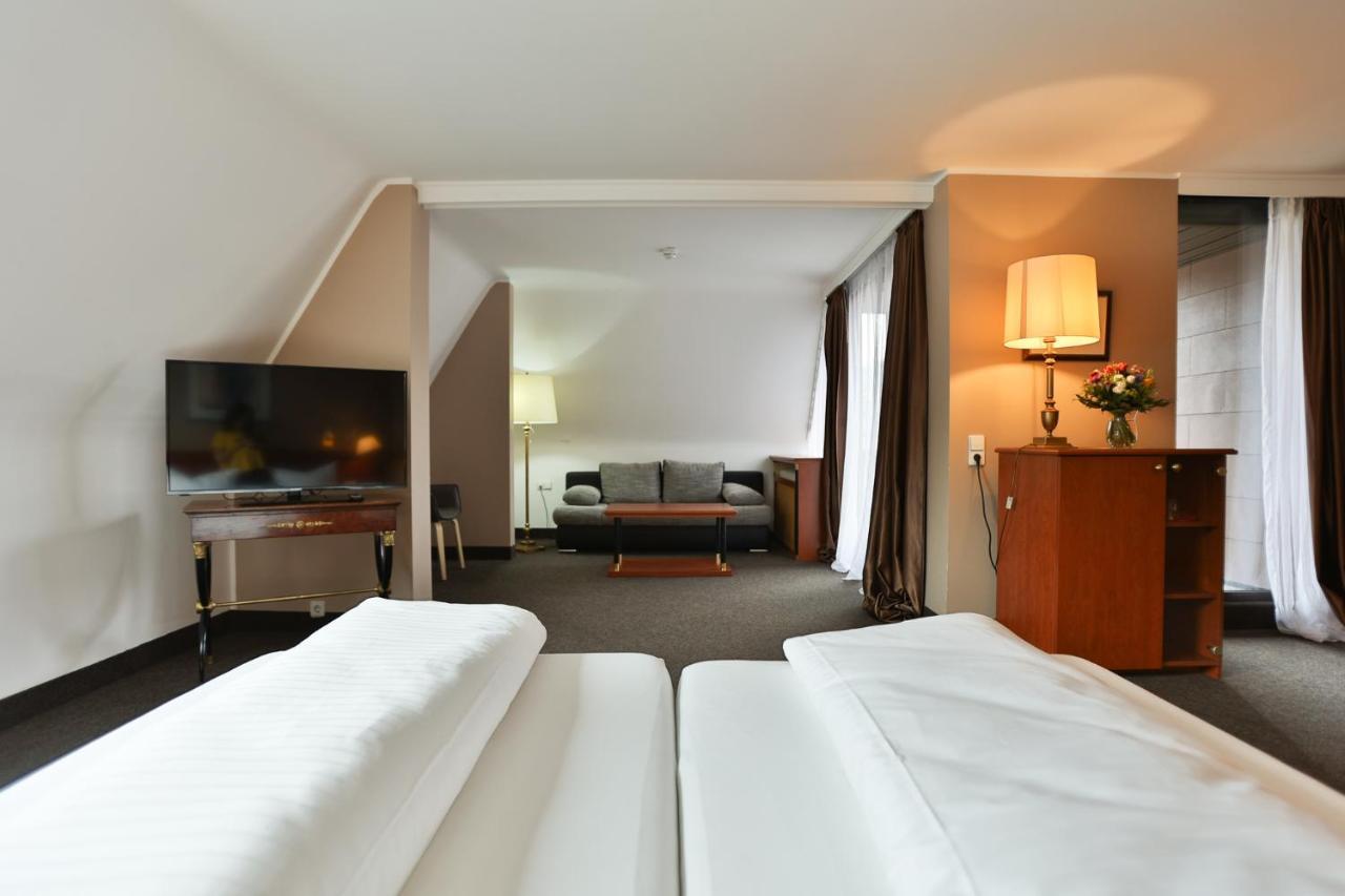 Hotel Quellenhof 3*